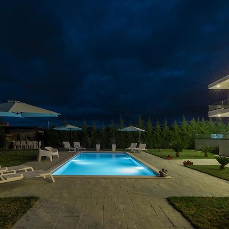 Serenity House นาฟปลิโอ ภายนอก รูปภาพ